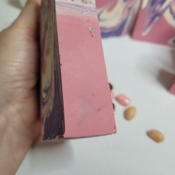 Handmade Soap 2 large bars lilac scent - Picture 9 of 16